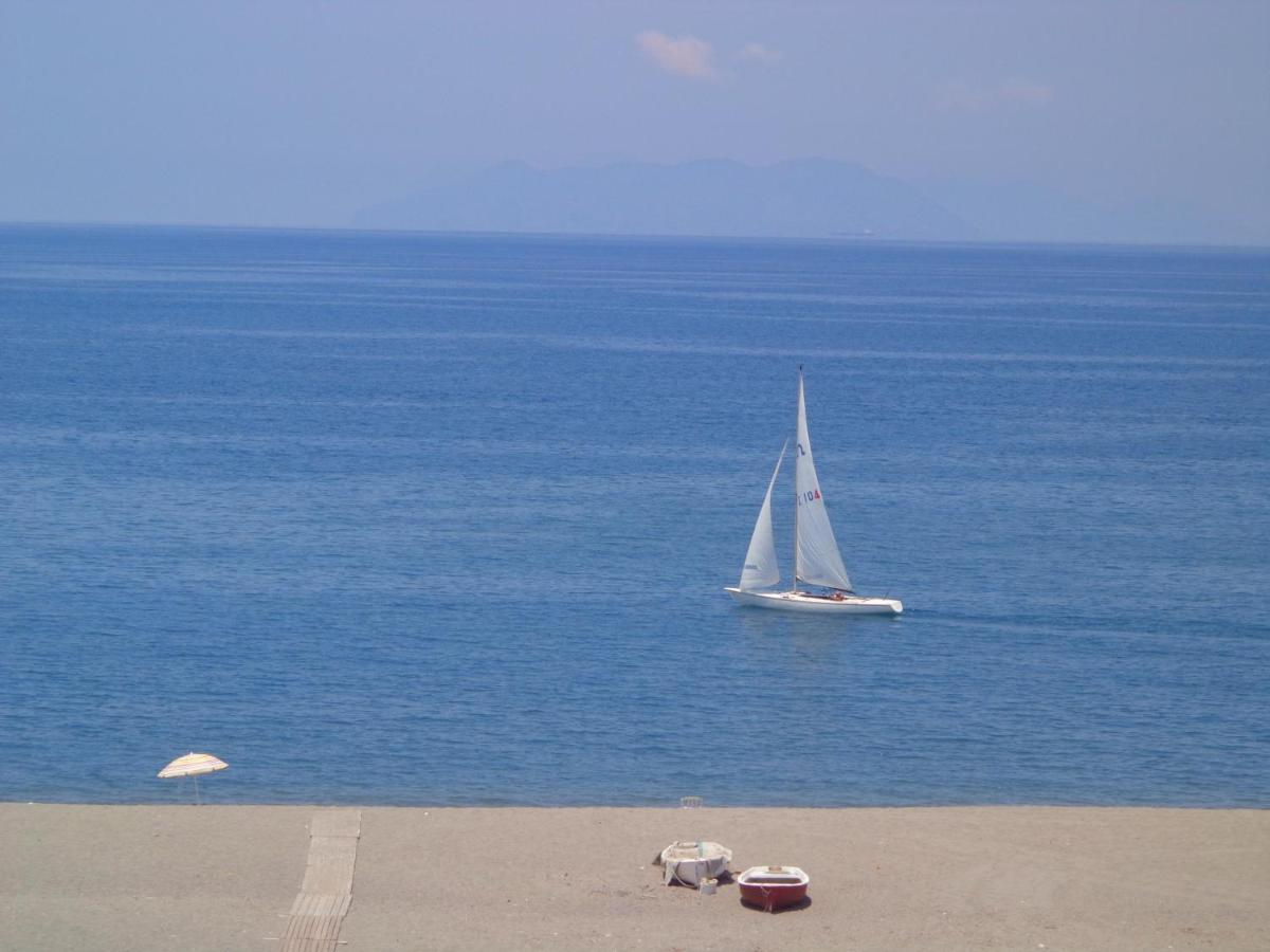 Vacanze Al Mare Patrizia'S Sweet Home Терме-Вильяторе Экстерьер фото